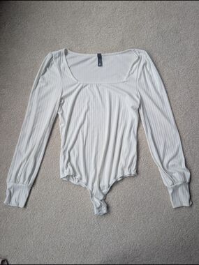 Ribbed Long-Sleeve Square Neck Bodysuit - White
